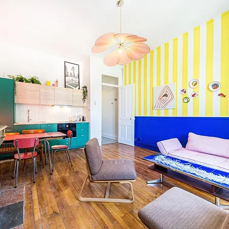 Colorful Apartment 2 Bedrooms In The Heart Of Ollins Oullins Exterior photo